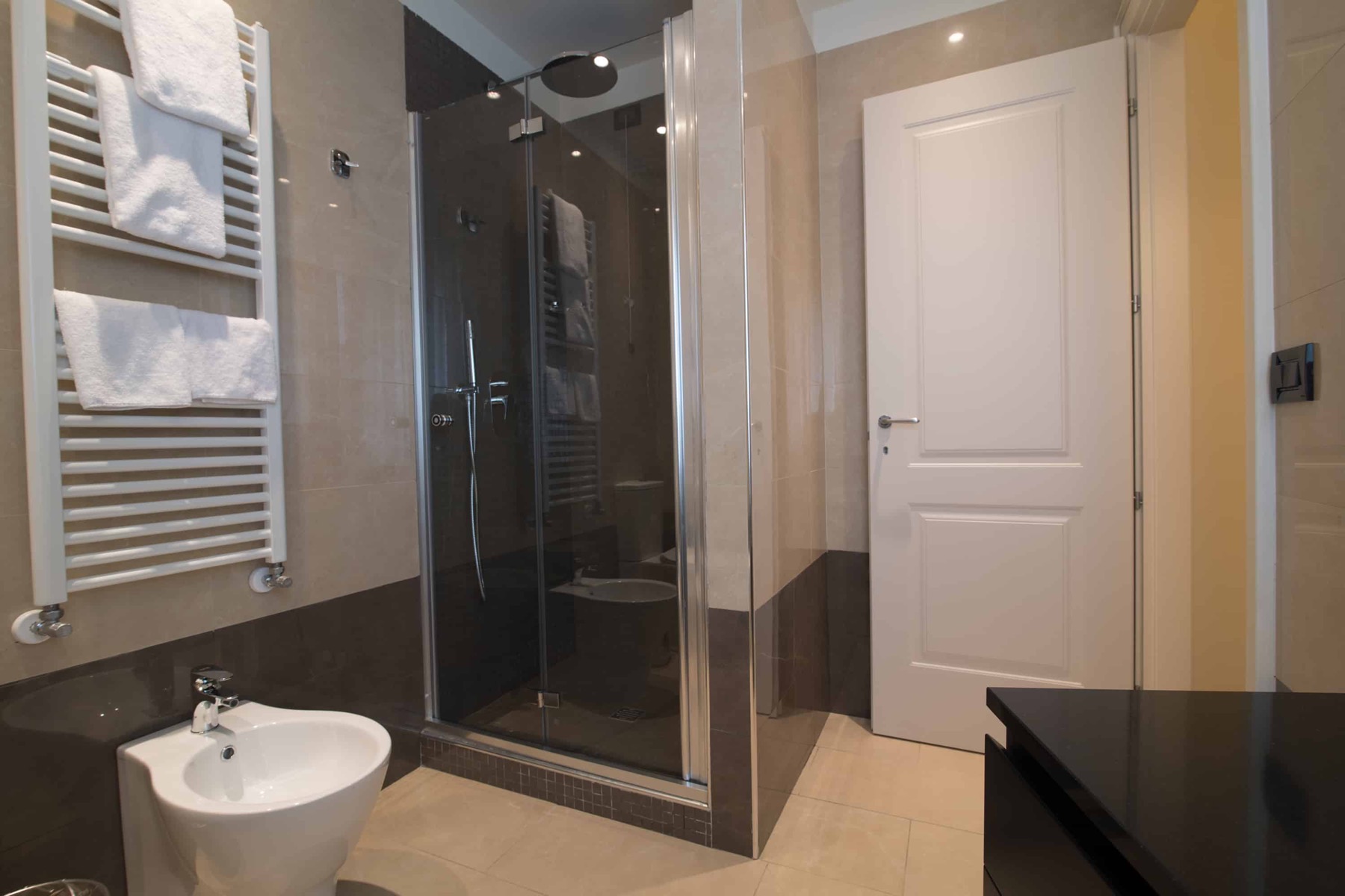 Baño con ducha Megius